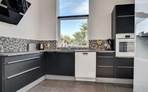 Siegfried - 500M from the Sea: Køkken, Køkken Apparat, Countertop, Større Bandage, Cabinetry, Gulvbelægning, Indretning, Husholdningsapparat, Etage, Hjem