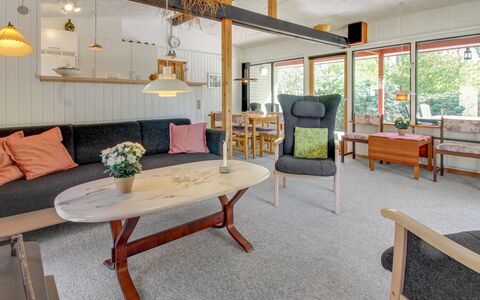 Wyanet - 2.3Km from the Sea: Plantesamfund, Sollys, Urteagtig Plante, Have, Plantation, Landbrug, Farm