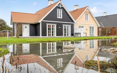 Folkmar - 800M from the Sea