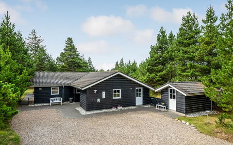 Tule - 1.2Km from the Sea: Estate, Farm