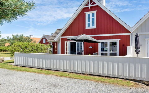 Todorka - 800M from the Sea: Estate, Farm