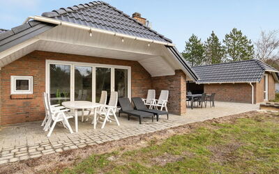 Lumi - 800M from the Sea