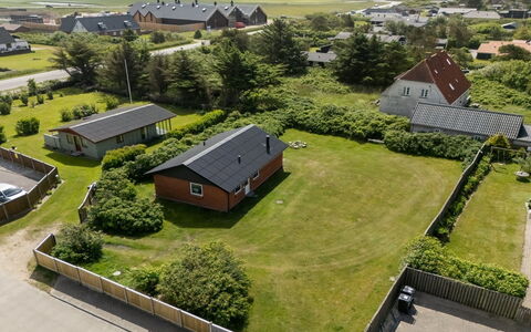 Dværg - 350M from the Sea: Tag, Boligområde, Hus, Landskab, Almindeligt, Hjem, Land Lot, Landdistrikt, Menneskelig Bosættelse, Estate
