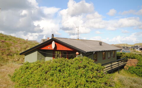 Bonde - from the Sea: Træ, Tag, Arkitektur, Hjem, Hus, Sommerhus, Sidespor, Hårdttræ, Hældning, Estate