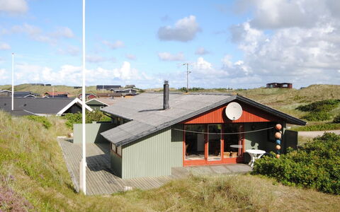 Bonde - from the Sea: Træ, Tag, Arkitektur, Hjem, Hus, Sommerhus, Sidespor, Hårdttræ, Hældning, Estate