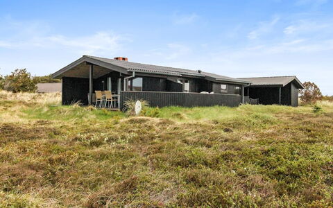 Svenne - 500M from the Sea: Bygning, Hus, Træ, Hjem, Tag, Sommerhus, Boligområde, Busk, Arkitektur