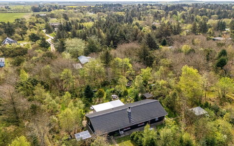 Marillia - 2Km from the Sea: Estate, Farm