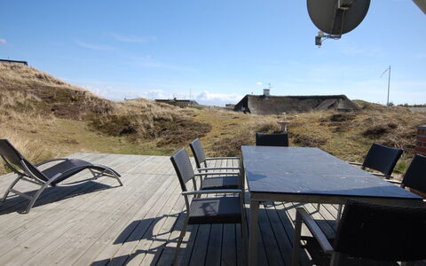 Edvard - 400M from the Sea: Tag, Hus, Hjem, Sommerhus, Sidespor, Estate, Indkørsel, Garden Bygninger, Gård, Skur