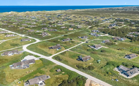 Franciska - 800M from the Sea: Tag, Land Lot, Sommerhus, Hjem, Landdistrikt, Skur, Sidespor, Garden Bygninger, Bjælkehytte, Hytte