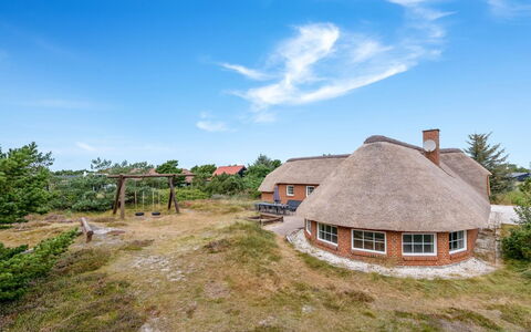 Seppo - 900M from the Sea: Tag, Land Lot, Sommerhus, Hjem, Landdistrikt, Skur, Sidespor, Garden Bygninger, Bjælkehytte, Hytte