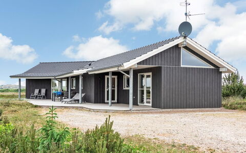 Luzia - 1.2Km from the Sea: Hus, Tag, Hjem, Sommerhus, Skur, Garden Bygninger, Sidespor, Gård, Bjælkehytte, Hytte