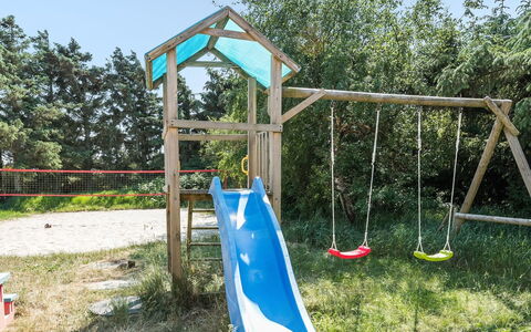 Laetitita - from the Sea: Legetøjsrutsjebane, Legepladsudstyr, Chute, Legeplads, Have, Parkere, Landscaping, Svinge, Backyard