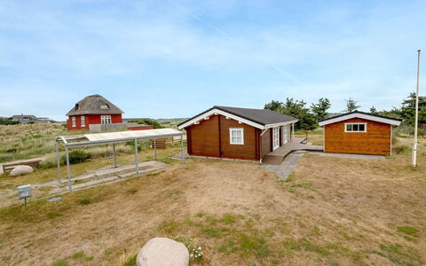 Herfrid - 600M from the Sea: Græs, Hus, Tag, Hjem, Sommerhus, Busk, Land Lot, Landdistrikt, Stuehus, Bunddække