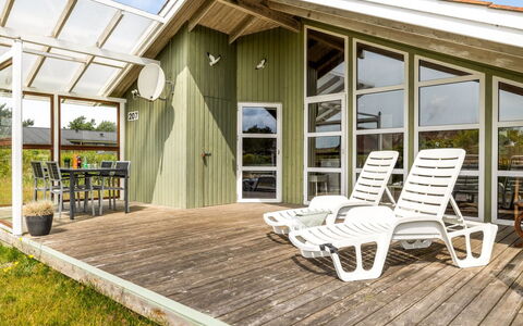 Gedda - 700M from the Sea: Plantesamfund, Sollys, Urteagtig Plante, Have, Plantation, Landbrug, Farm