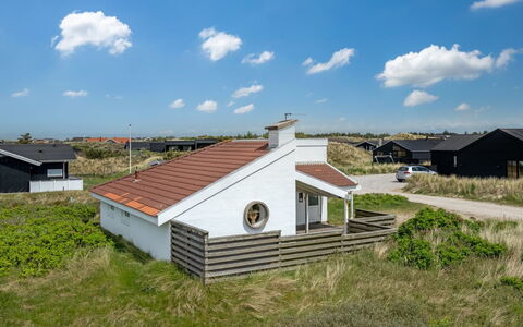 Jænis - from the Sea: Bygning, Græs, Tag, Hus, Hjem, Arkitektur, Sommerhus, Land Lot, Landdistrikt, Stuehus