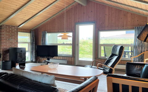 Juha - from the Sea: Træ, Tag, Hjem, Hus, Arkitektur, Sidespor, Land Lot, Sommerhus, Skur, Garden Bygninger