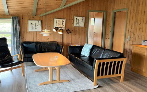 Juha - from the Sea: Træ, Tag, Hjem, Hus, Arkitektur, Sidespor, Land Lot, Sommerhus, Skur, Garden Bygninger