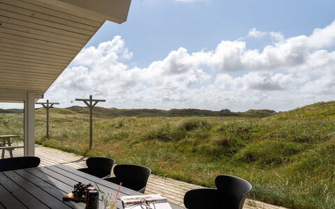 Malgest - 100M from the Sea: Tag, Land Lot, Sommerhus, Hjem, Landdistrikt, Skur, Sidespor, Garden Bygninger, Bjælkehytte, Hytte
