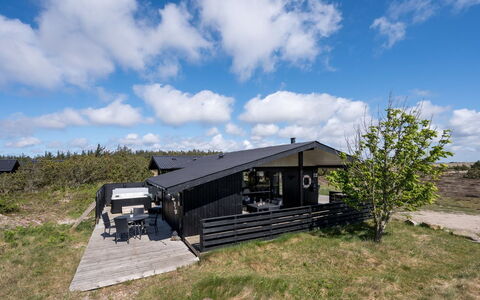 Brunkil - 500M from the Sea: Hus, Tag, Hjem, Sommerhus, Skur, Garden Bygninger, Sidespor, Gård, Bjælkehytte, Hytte
