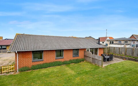 Agne - 400M from the Sea: Tag, Land Lot, Sommerhus, Hjem, Landdistrikt, Skur, Sidespor, Garden Bygninger, Bjælkehytte, Hytte