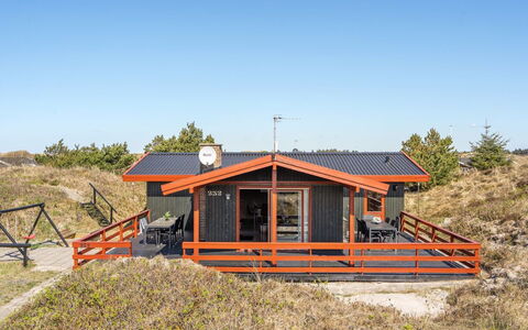 Eljene - 750M from the Sea: Hus, Tag, Hjem, Sommerhus, Skur, Garden Bygninger, Sidespor, Gård, Bjælkehytte, Hytte