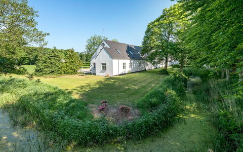 Eini - 4.5Km from the Sea: Græs, Træ, Hus, Busk, Hjem, Græs-, Sommerhus, Almindeligt, Landdistrikt, Land Lot