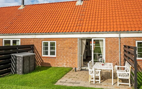 Smeralda - 200M from the Sea: Hus, Tag, Hjem, Sommerhus, Skur, Garden Bygninger, Sidespor, Gård, Bjælkehytte, Hytte