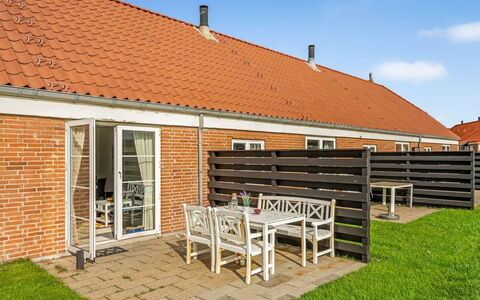 Smeralda - 200M from the Sea: Hus, Tag, Hjem, Sommerhus, Skur, Garden Bygninger, Sidespor, Gård, Bjælkehytte, Hytte