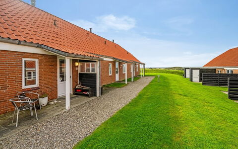 Smeralda - 200M from the Sea: Hus, Tag, Hjem, Sommerhus, Skur, Garden Bygninger, Sidespor, Gård, Bjælkehytte, Hytte
