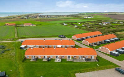 Smeralda - 200M from the Sea