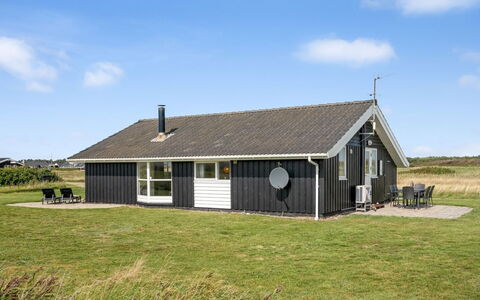 Eemil - 700M from the Sea: Tag, Land Lot, Sommerhus, Hjem, Landdistrikt, Skur, Sidespor, Garden Bygninger, Bjælkehytte, Hytte