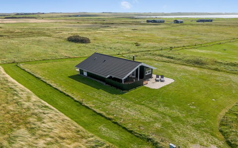 Eemil - 700M from the Sea: Tag, Land Lot, Sommerhus, Hjem, Landdistrikt, Skur, Sidespor, Garden Bygninger, Bjælkehytte, Hytte