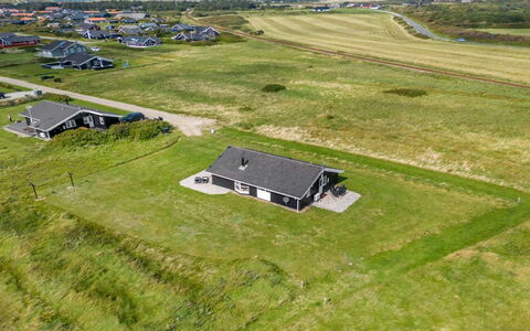 Eemil - 700M from the Sea: Tag, Land Lot, Sommerhus, Hjem, Landdistrikt, Skur, Sidespor, Garden Bygninger, Bjælkehytte, Hytte