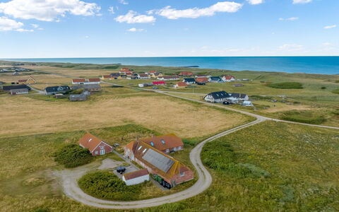 Answald - 250M from the Sea: Sommerhus, Skur, Hytte, Stuehus, Prærie, Hytte, Lade, Bjælkehytte, Garden Bygninger