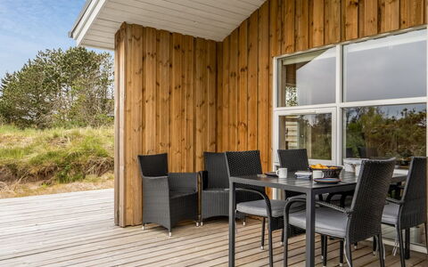 Gyrial - 950M from the Sea: Hus, Tag, Hjem, Sommerhus, Skur, Garden Bygninger, Sidespor, Gård, Bjælkehytte, Hytte