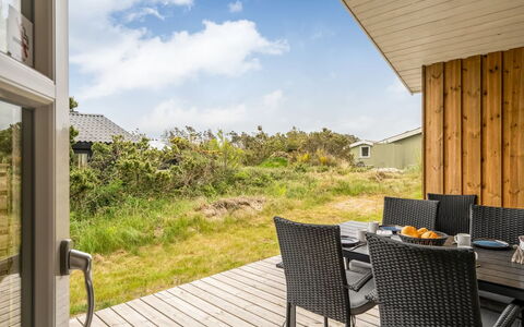 Gyrial - 950M from the Sea: Hus, Tag, Hjem, Sommerhus, Skur, Garden Bygninger, Sidespor, Gård, Bjælkehytte, Hytte