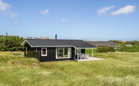 Usko - 250M from the Sea: Busk, Urban Design, Bunddække, Mursten, Lejlighed, Estate, Murværk, Altan, Landscaping