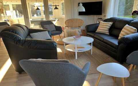 Styrmer - 1.2Km from the Sea: Hus, Hjem, Dør, Tag, Sommerhus, Estate, Have, Skygge, Sidespor, Gård