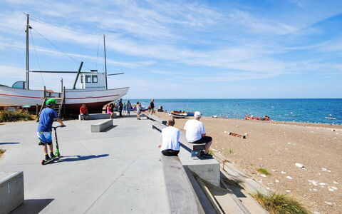 Dreng - 800M from the Sea: Træ, Hav, Sky, Coastal Og Oceaniske Landskabsformer, Dæk, Ocean, Planke, Boardwalk, Kyst, Hårdttræ