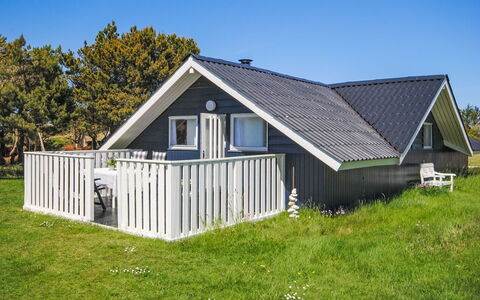Sakulf - 600M from the Sea: Sommerhus, Skur, Hytte, Stuehus, Prærie, Hytte, Lade, Bjælkehytte, Garden Bygninger