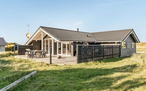 Horsten - 350M from the Sea: Træ, Tag, Arkitektur, Hus, Hjem, Sommerhus, Landdistrikt, Sidespor, Veranda, Estate
