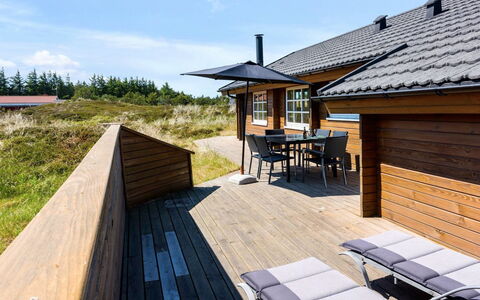Eggerich - 900M from the Sea: Busk, Urban Design, Bunddække, Mursten, Lejlighed, Estate, Murværk, Altan, Landscaping