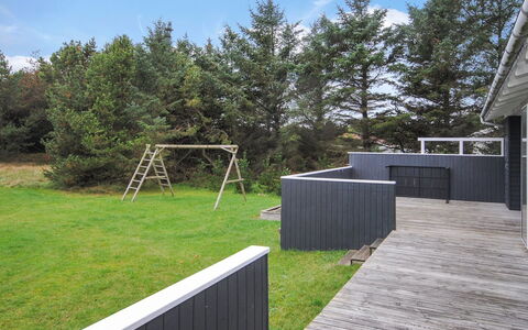 Amber - 500M from the Sea: Træ, Hus, Sommerhus, Hjem, Tag, Landdistrikt, Sidespor, Bjælkehytte, Garden Bygninger, Hårdttræ