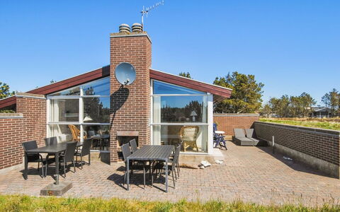 Jerrik - 900M from the Sea: Tag, Almindeligt, Land Lot, Landdistrikt, Hjem, Estate, Mark, Sommerhus, Lawn, Forstad