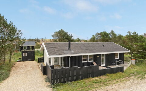 Mads - 950M from the Sea: Sommerhus, Skur, Hytte, Stuehus, Prærie, Hytte, Lade, Bjælkehytte, Garden Bygninger