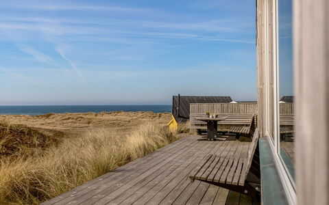 Ginne - 125M from the Sea: Tag, Land Lot, Sommerhus, Hjem, Landdistrikt, Skur, Sidespor, Garden Bygninger, Bjælkehytte, Hytte