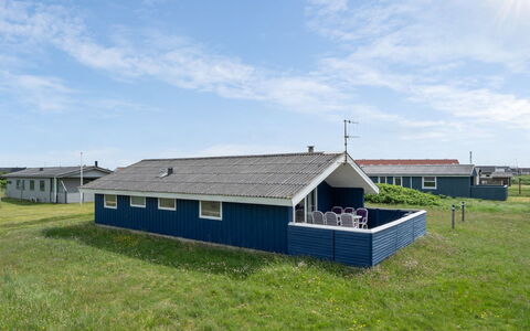 Joern - 300M from the Sea: Tag, Almindeligt, Land Lot, Landdistrikt, Hjem, Estate, Mark, Sommerhus, Lawn, Forstad