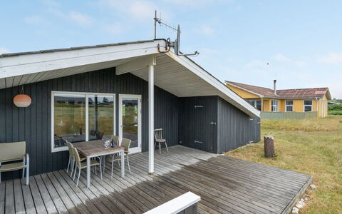 Svea - 400M from the Sea: Tag, Hjem, Sommerhus, Sidespor, Skygge, Stuehus, Estate, Indkørsel, Garden Bygninger, Gård