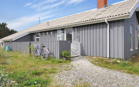 Dode - 225M from the Sea: Hus, Sommerhus, Tag, Garden Bygninger, Skygge, Skur, Backyard, Udendørs Møbler, Gård, Lawn