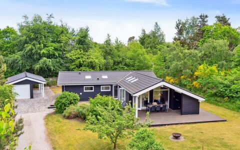 Hunlef - 400M from the Sea: Plantesamfund, Sollys, Urteagtig Plante, Have, Plantation, Landbrug, Farm
